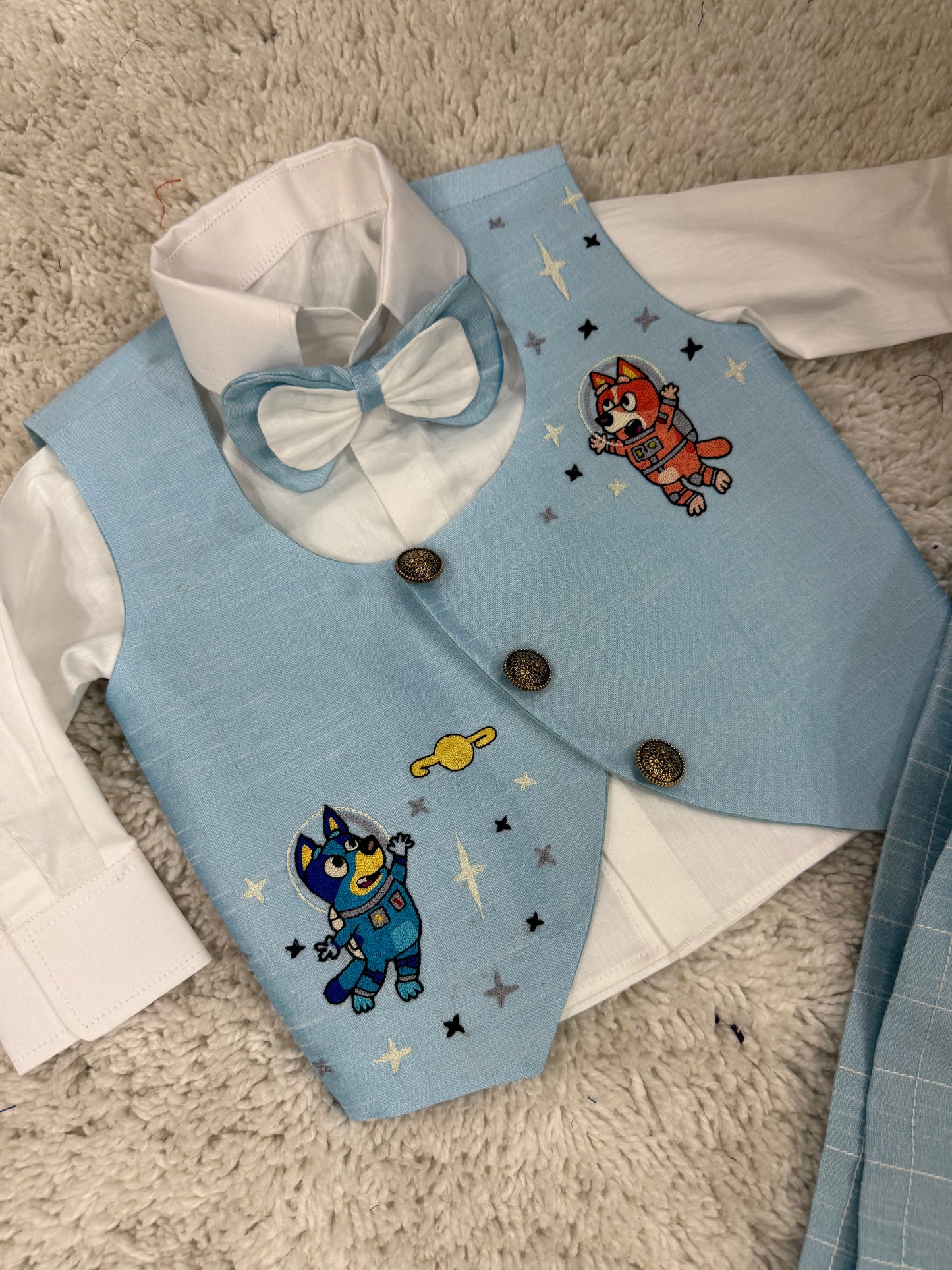 Bluey waistcoat set.