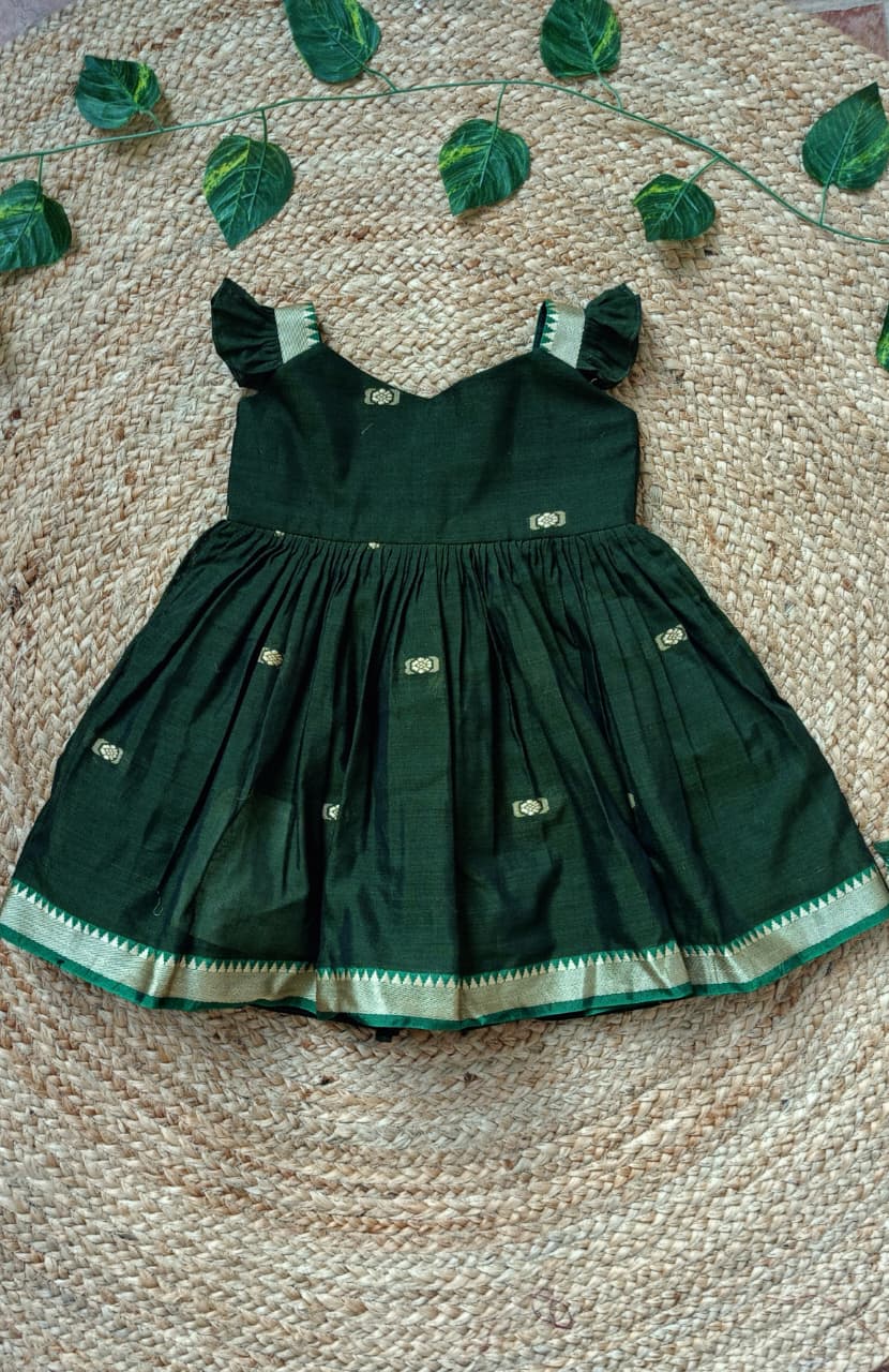 Naira Frock-Green