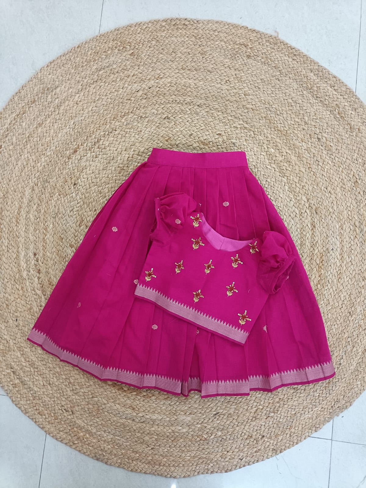Naira lehenga set - Pink