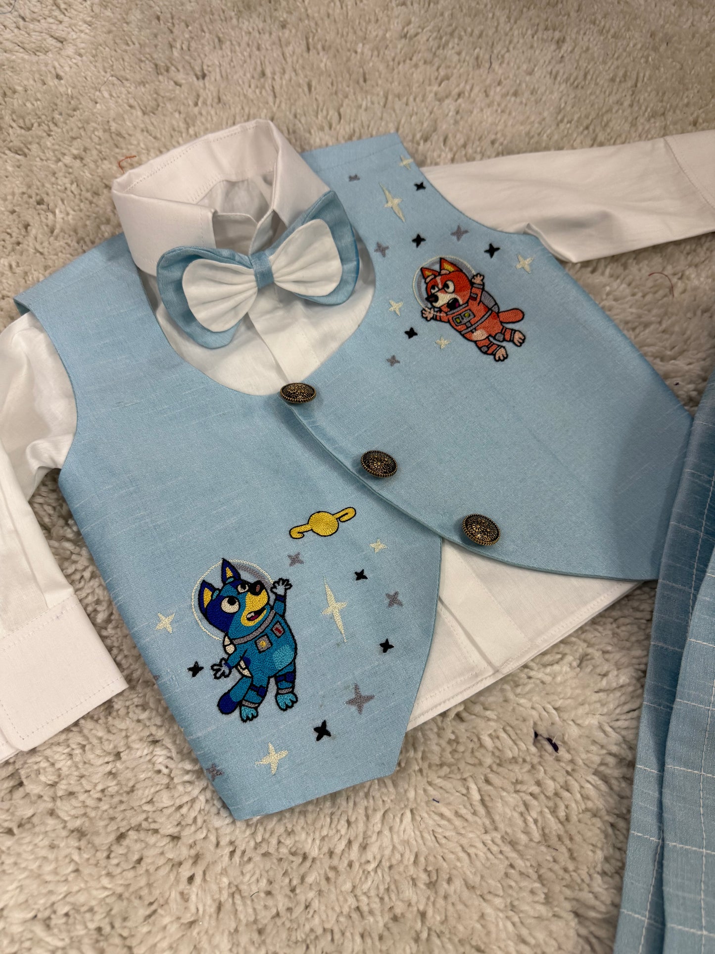 Bluey waistcoat set.