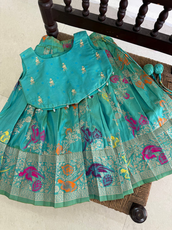 Teal Green Floral Sisters set