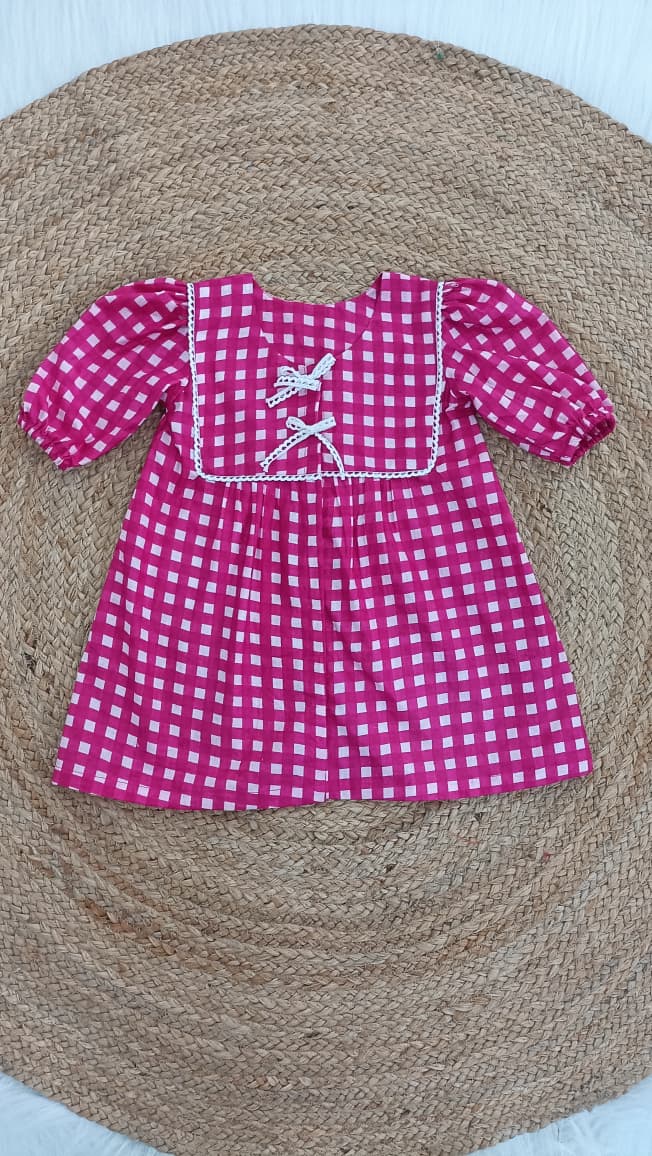 Little checks -Pink